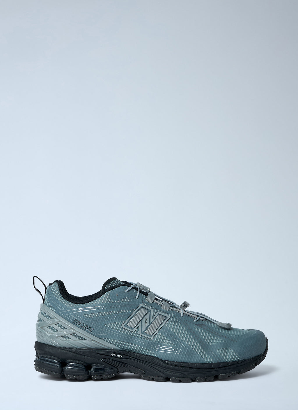 1906R Sneakers