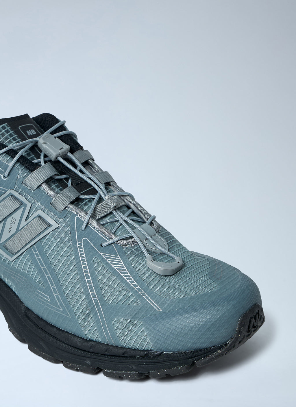 1906R Sneakers