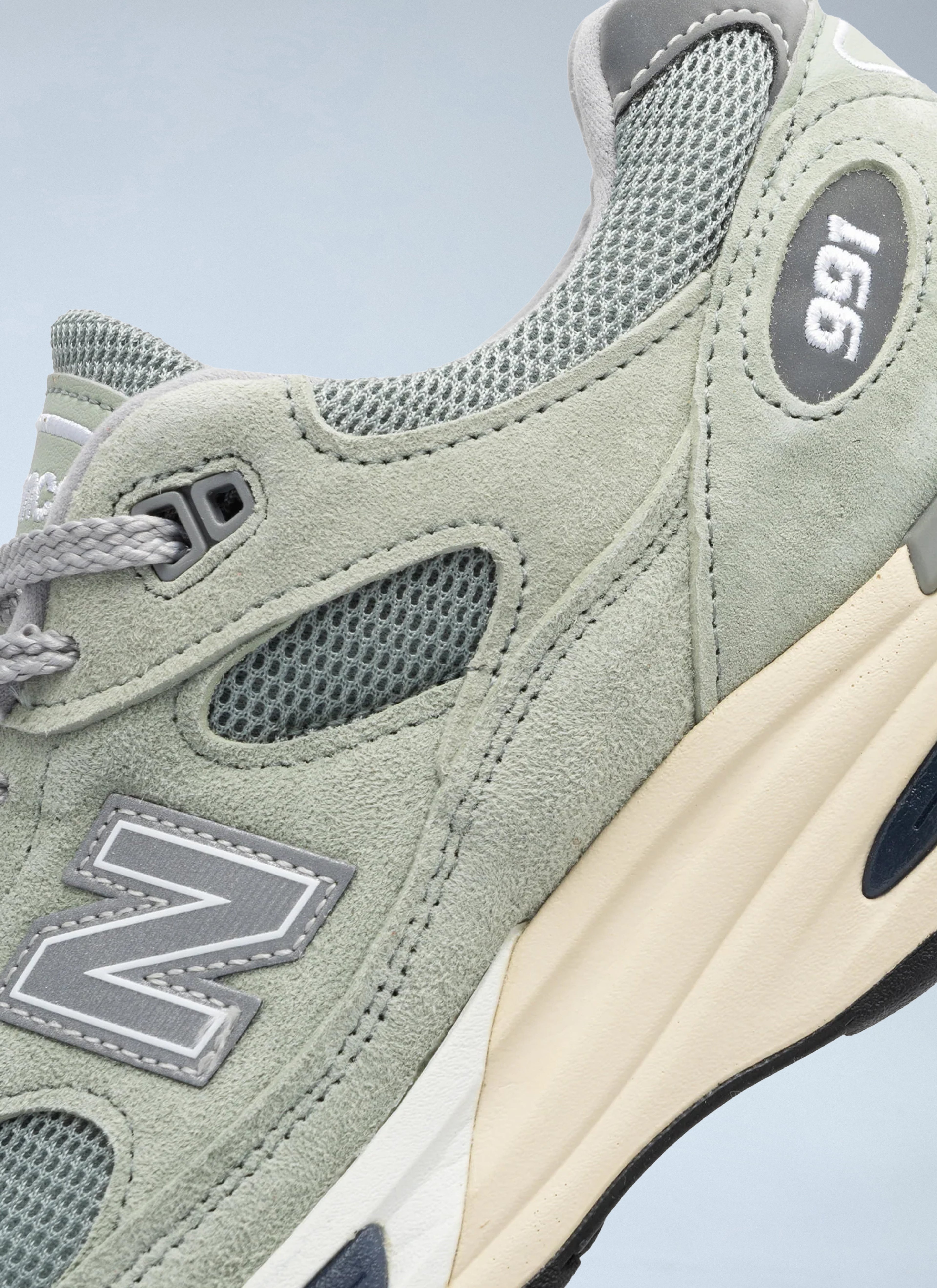 Made in UK 991v2 Sneakers