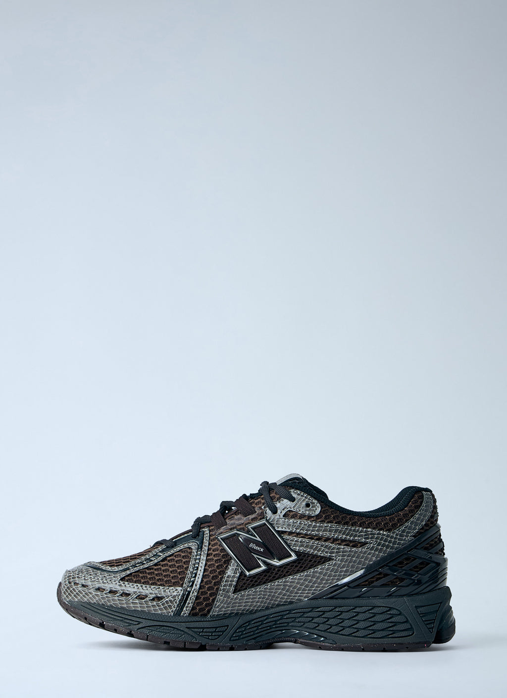 1906 Sneakers