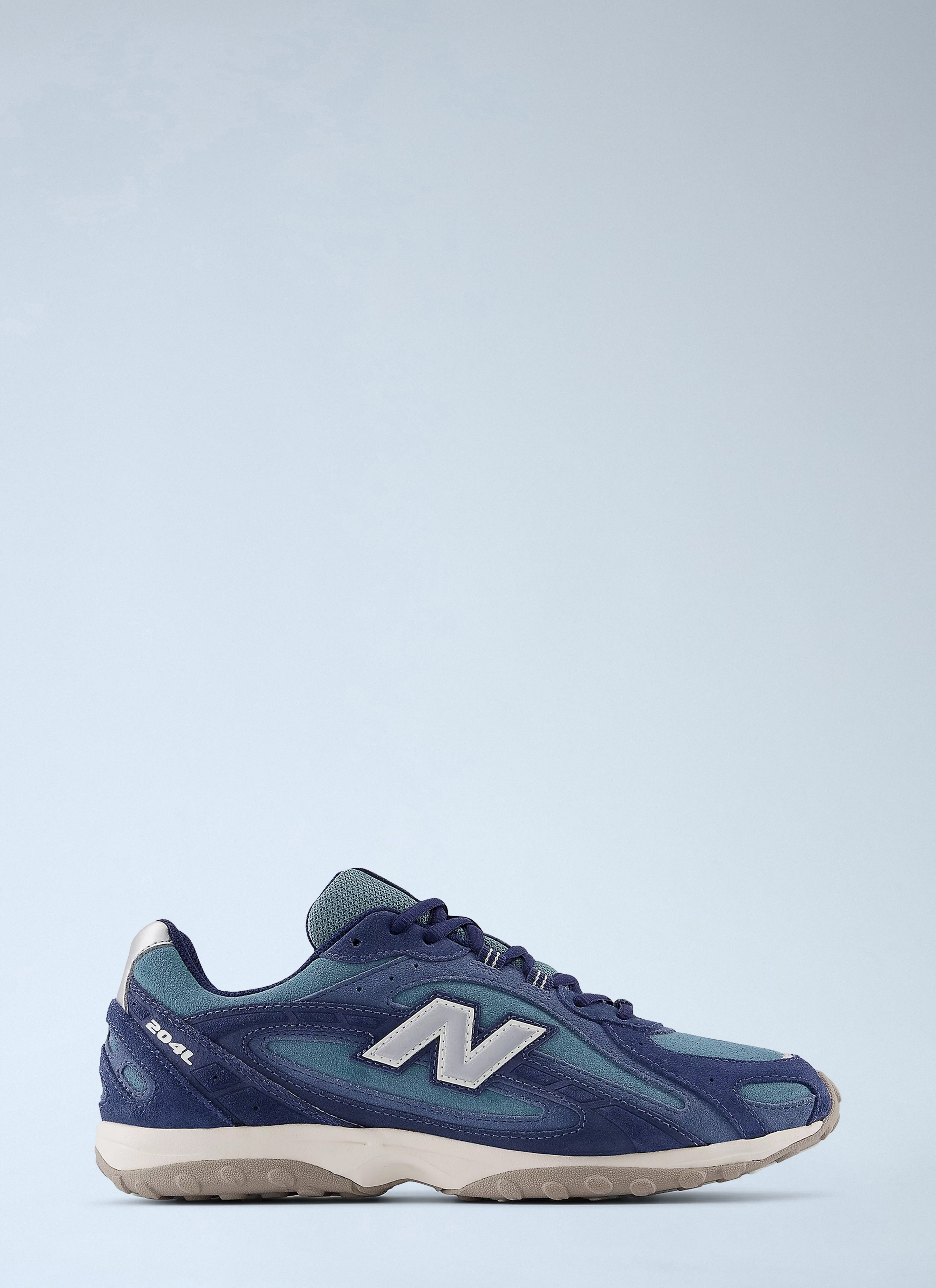 204L Sneakers