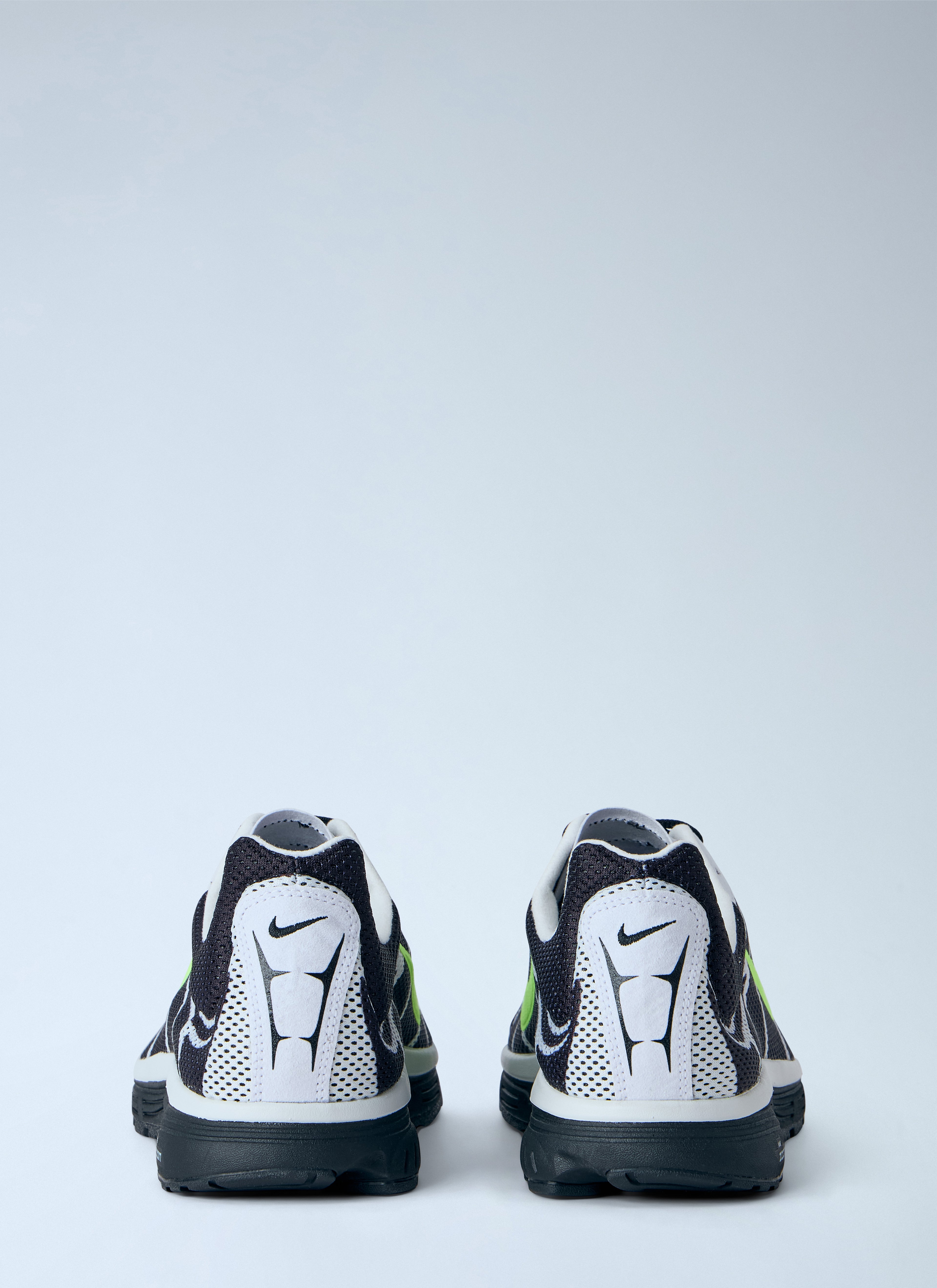 Zoom Streak 3 Sneakers