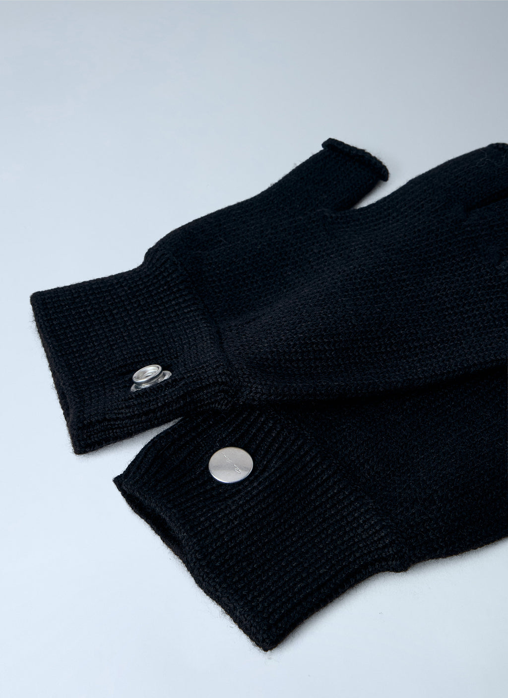 Ribbed Trim Fingerless Gloves