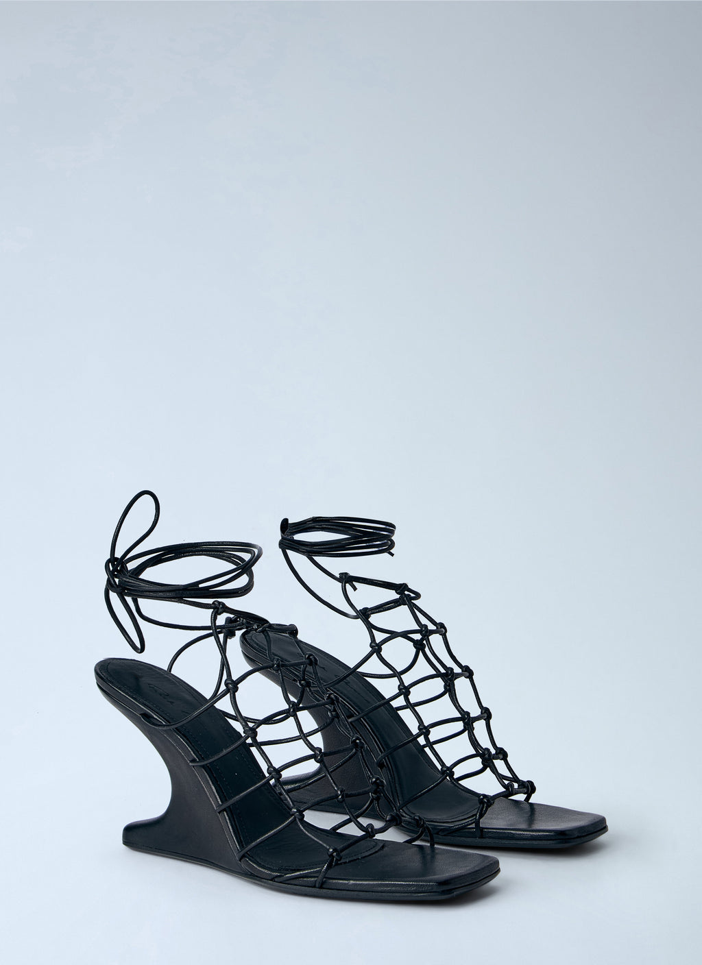 Web Cantilever 8 Sandals