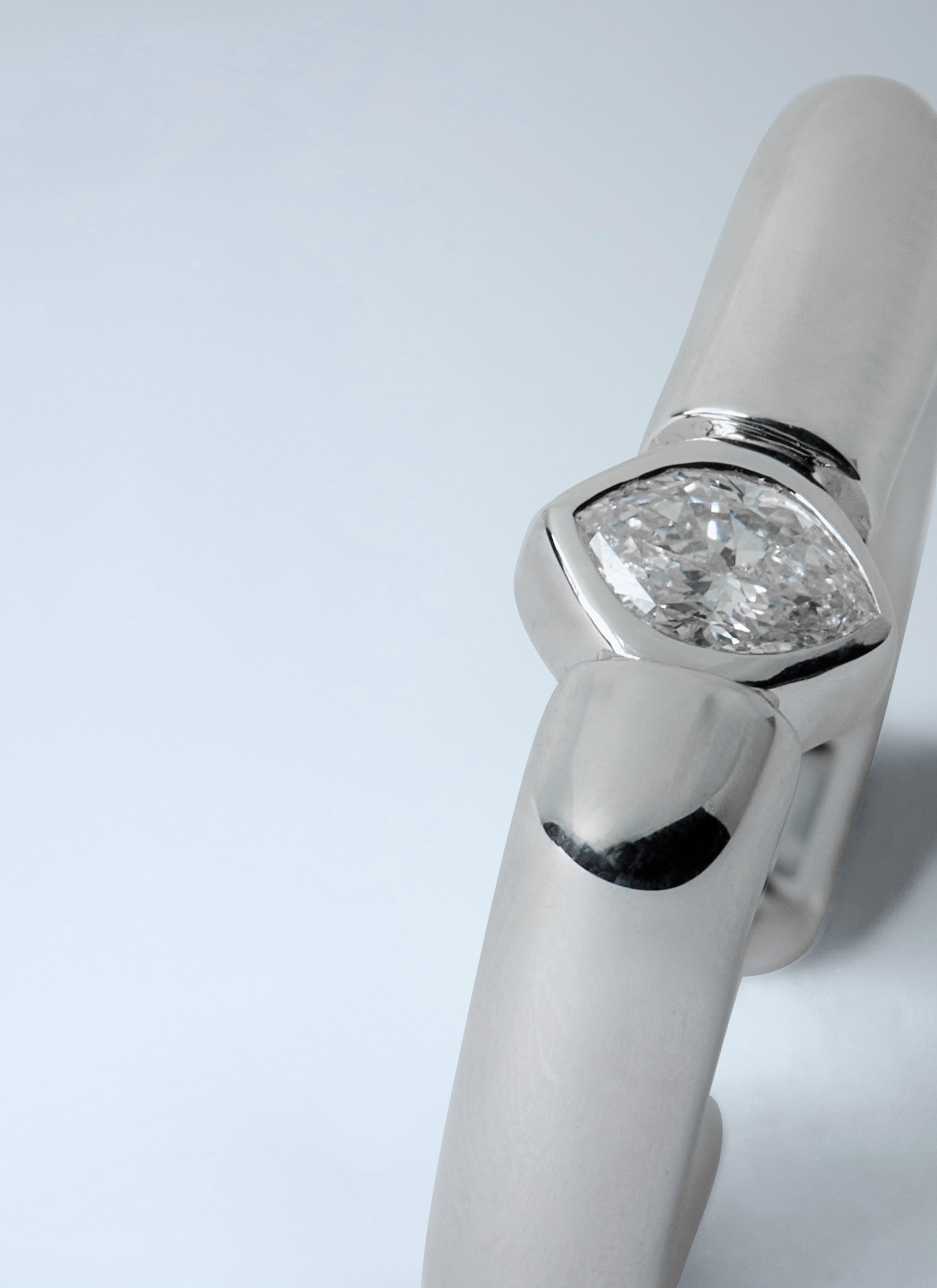 Diamond Frame Ear Cuff