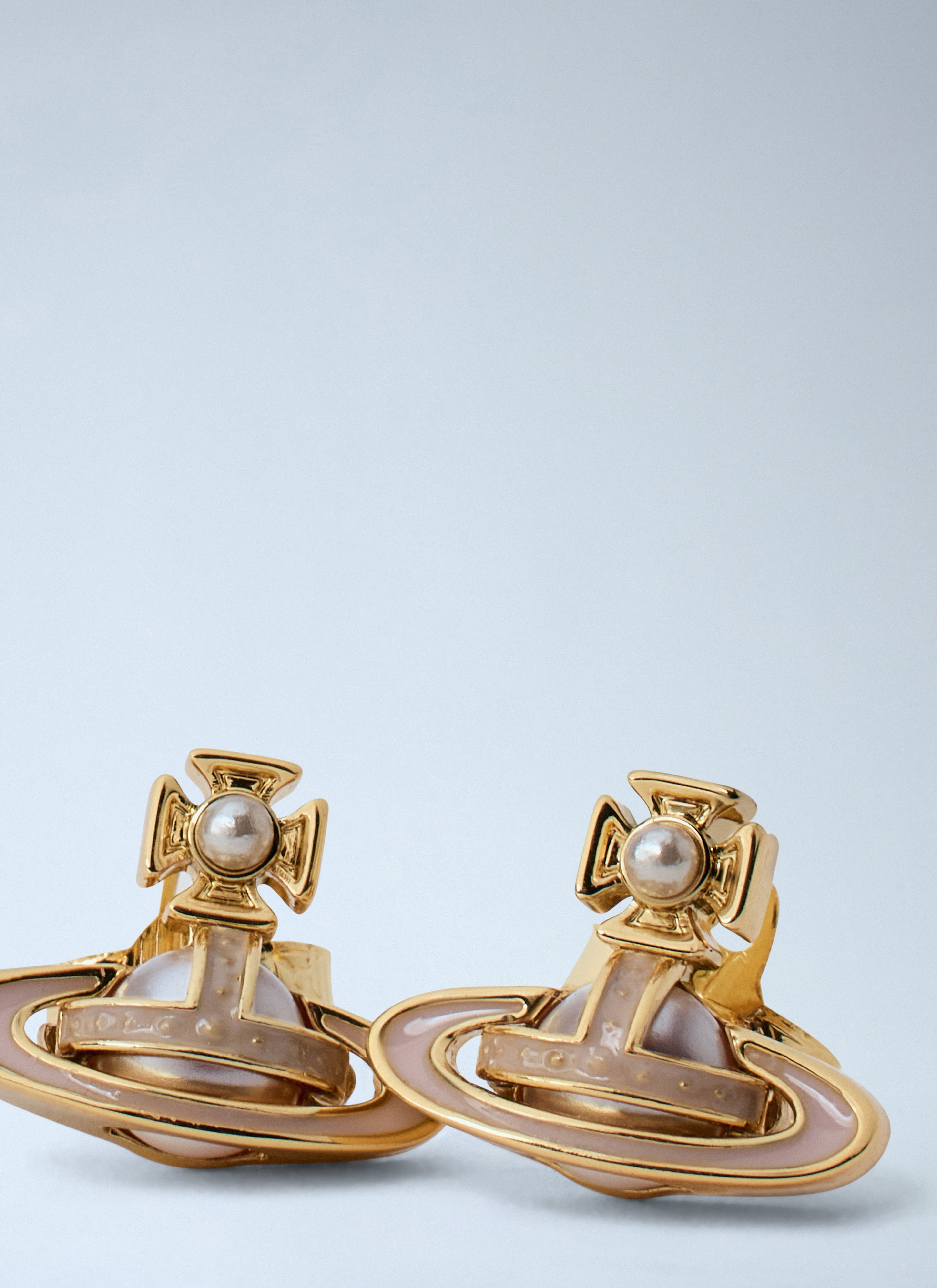 Simonetta Bas Relief Stud Earrings 