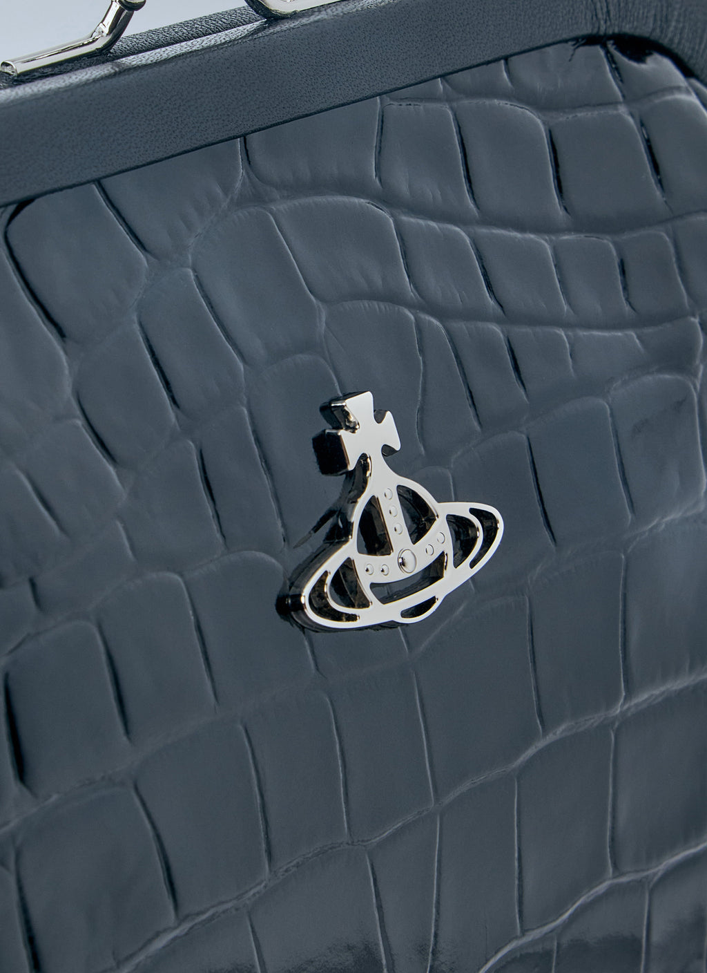 Vivienne's Clutch