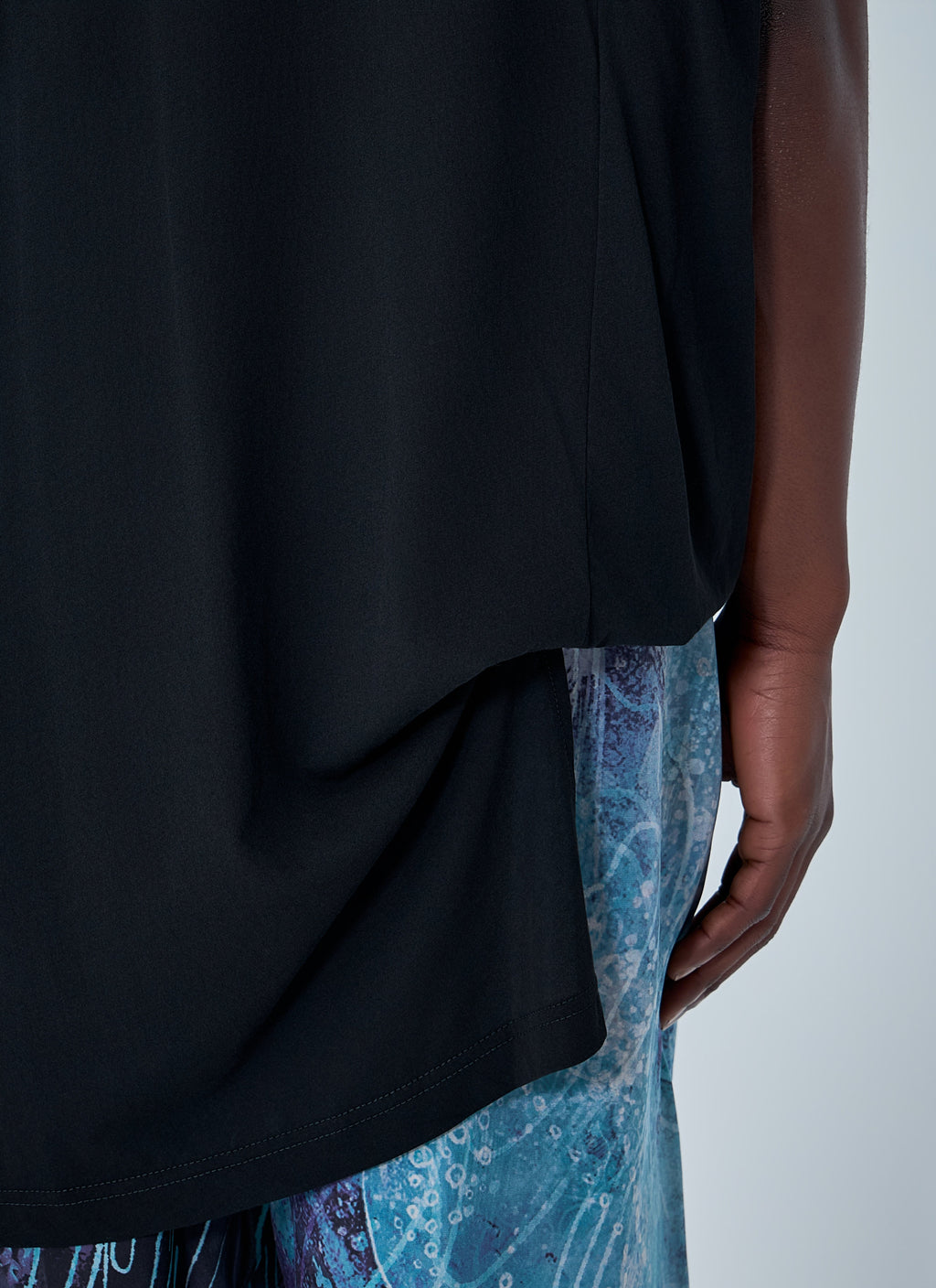Diorama Jersey Asymmetry Hem T-Shirt