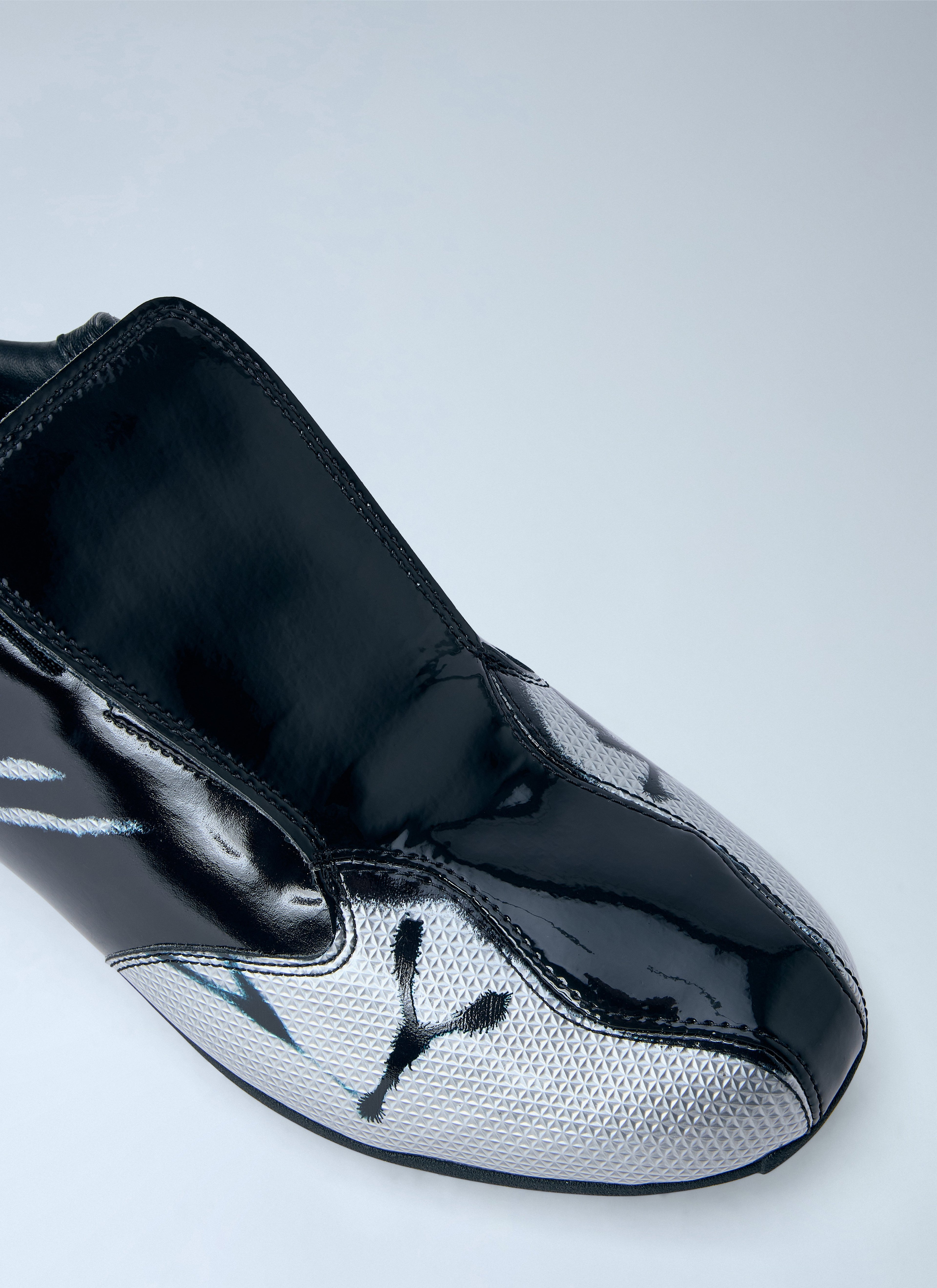 F50 AOP Sneakers